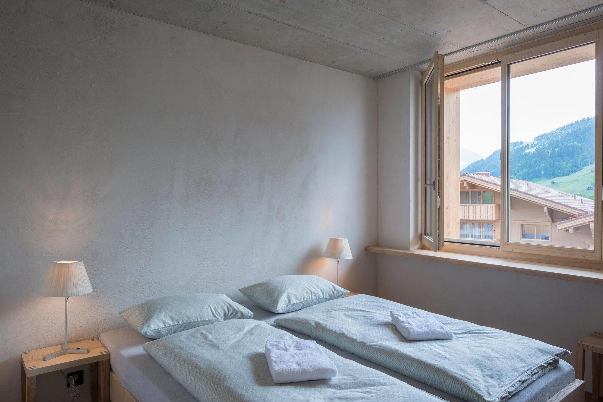Saanen Gstaad Youth Hostel מראה חיצוני תמונה