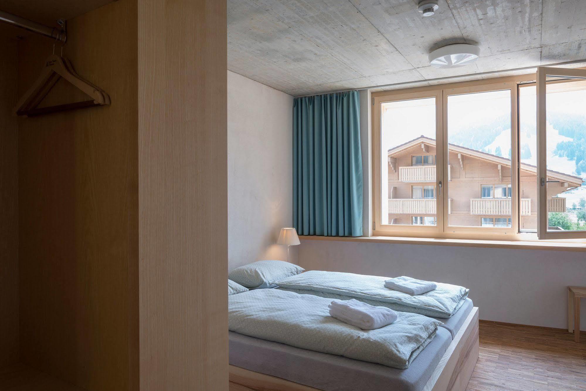 Saanen Gstaad Youth Hostel מראה חיצוני תמונה