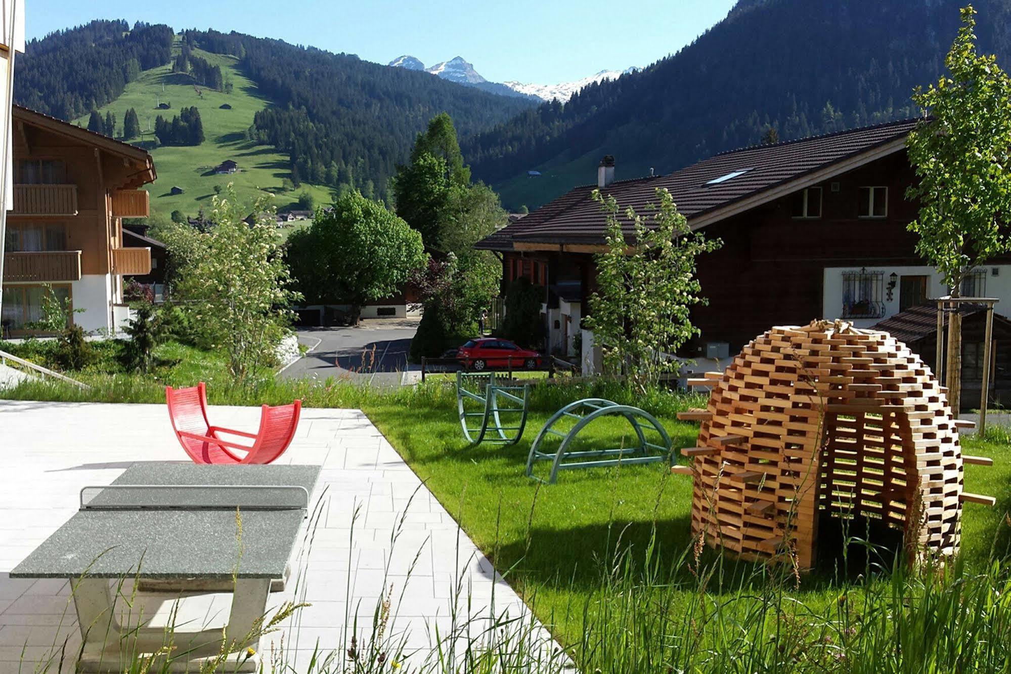 Saanen Gstaad Youth Hostel מראה חיצוני תמונה